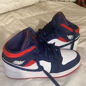 Blue and red Jordan’s 6 youth same as 7.5 women